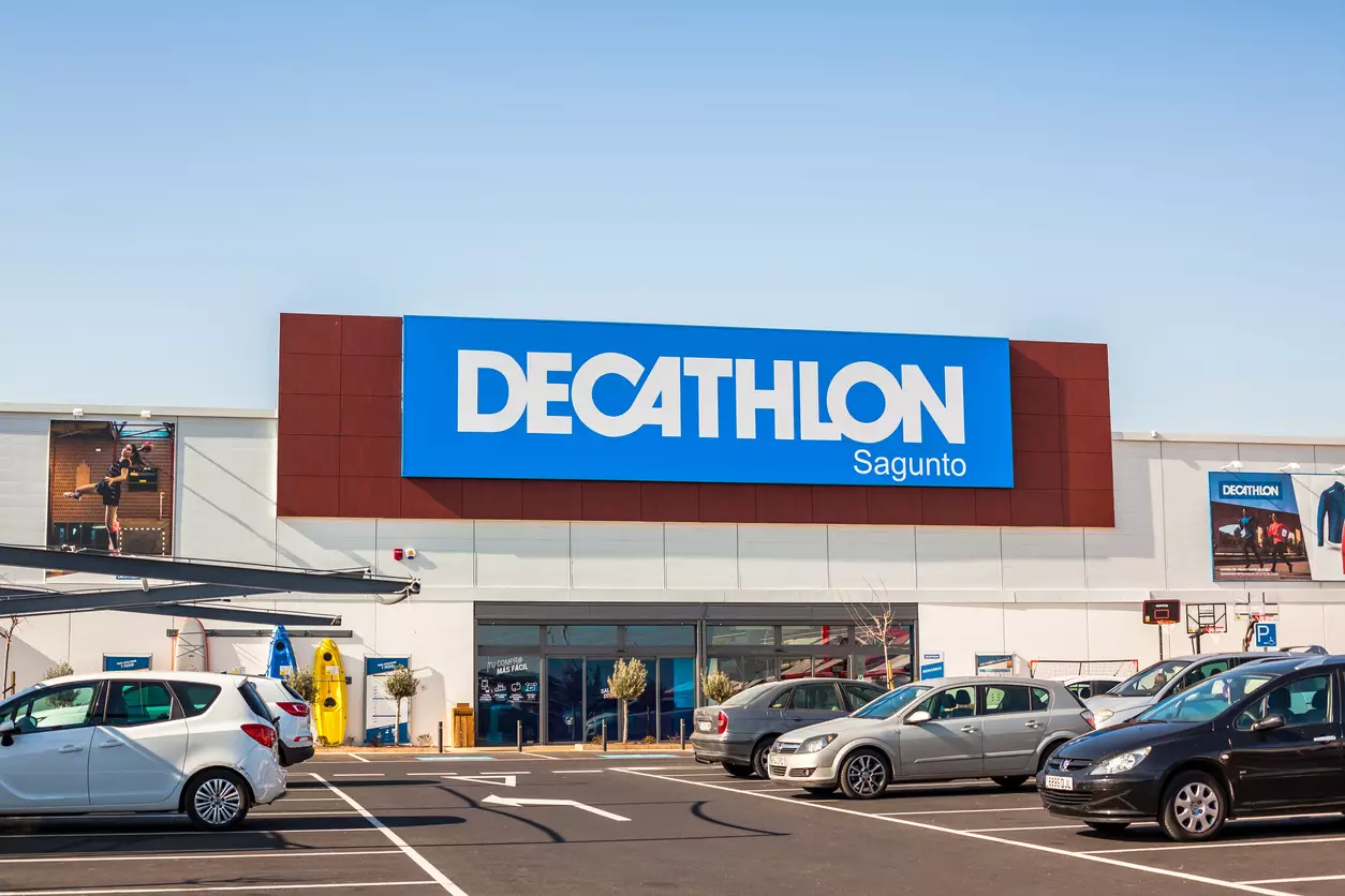 DECATHLON INTRODUCES A RANGE OF ZERO-CONTACT AND SAFE SHOPPING