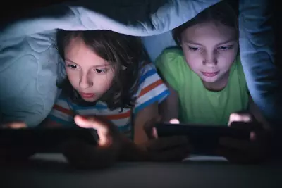 Internet Safety for Kids: Ultimate Parent Guide