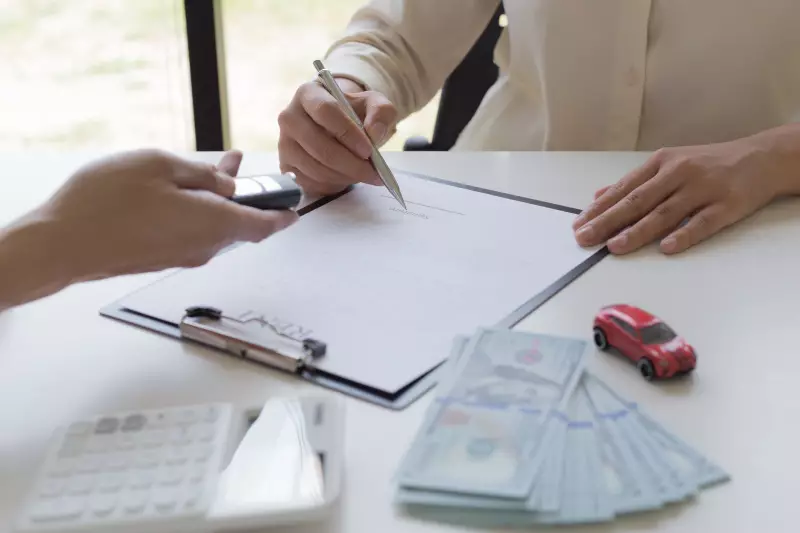 How Long Will a Dealer Hold a Car With a Deposit?