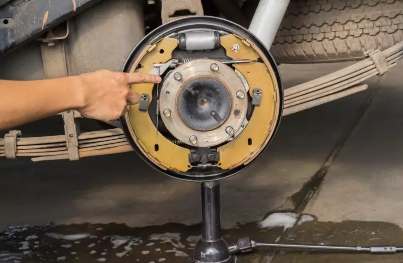 drum breaking system