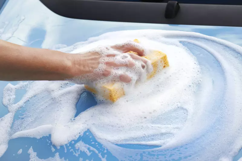 How to Remove Spray Paint from a Car