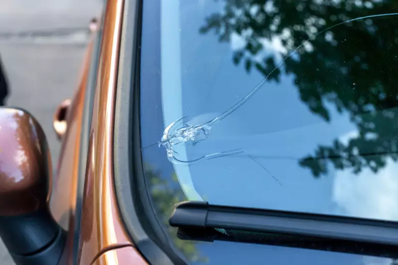  how to fix crack in windshield