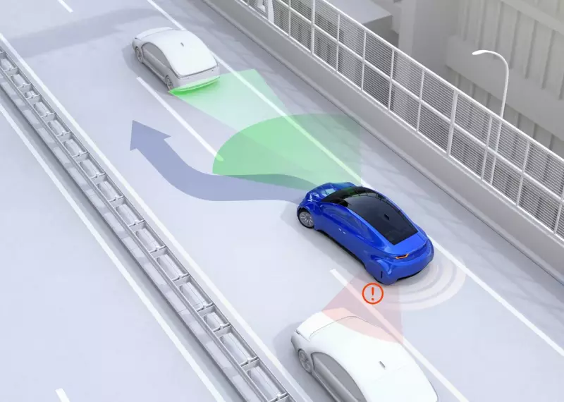 How Does Blind Spot Monitoring Work?