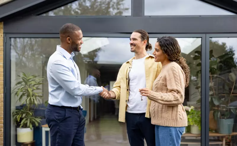 Pros & Cons (Buyer + Seller)