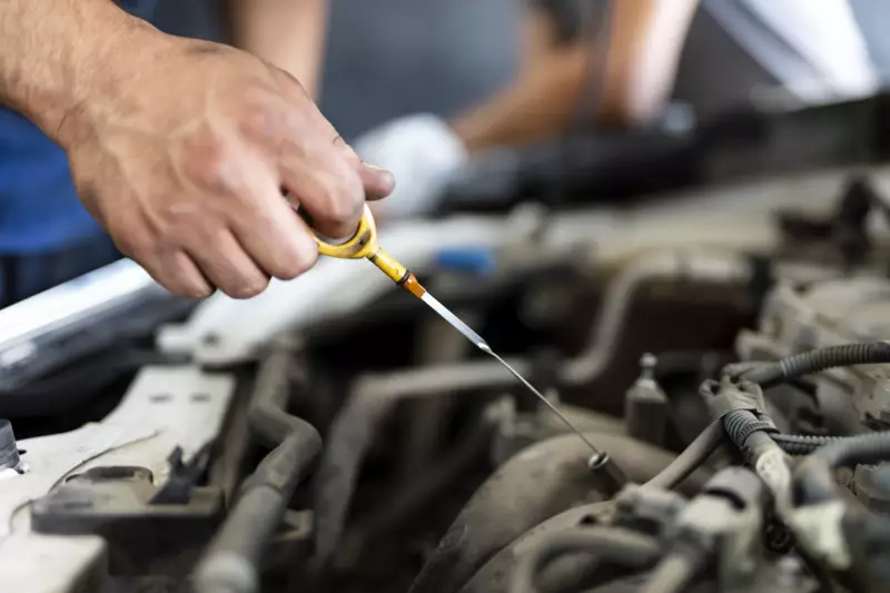 Low Engine Oil or Poor Oil Pressure 